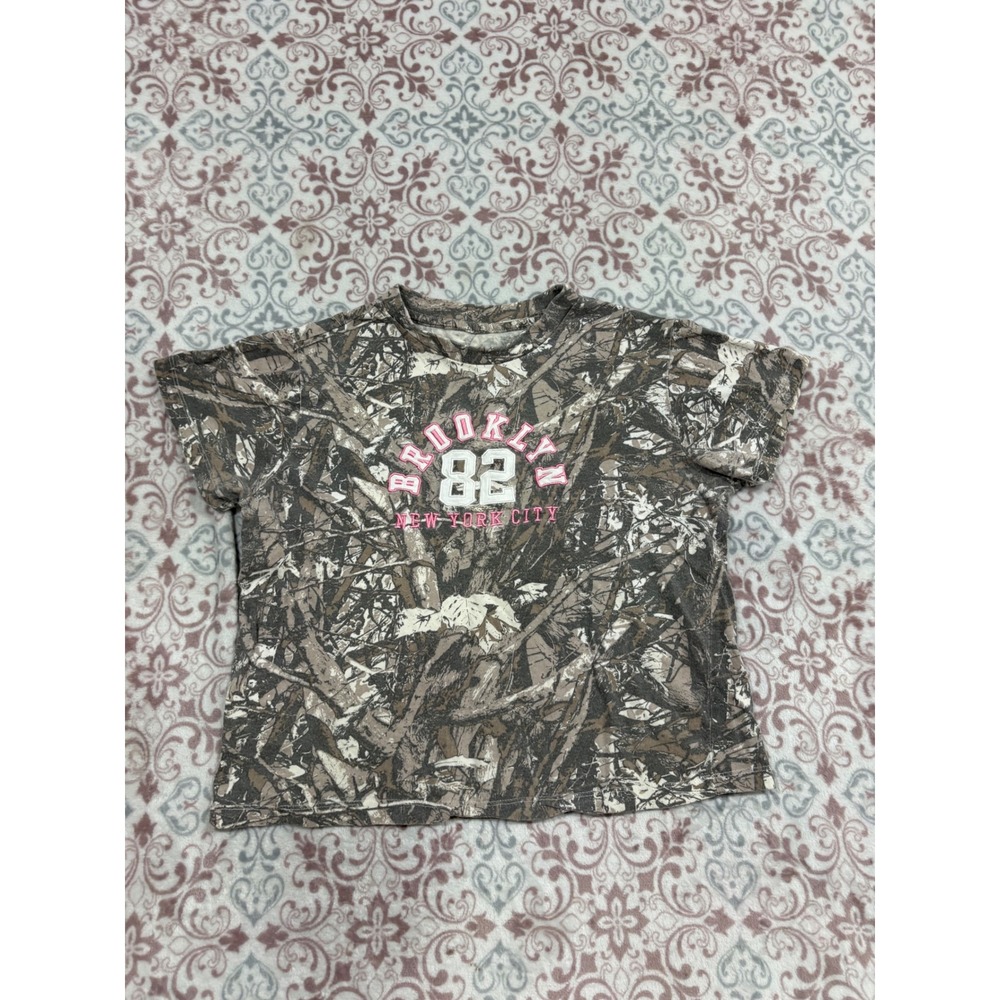 Persaya Brooklyn 82 Camo Graphic T-Shirt Womens Medium Brown Pink New York City